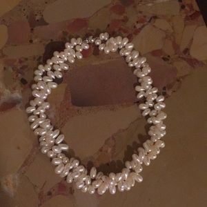 Twisted Pearl Choker necklace